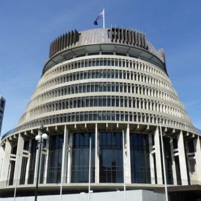 UMR Poll Finds Broad Bipartisan Support For Cannabis Legalisation Or Decriminalisation & Little Support For Current Law